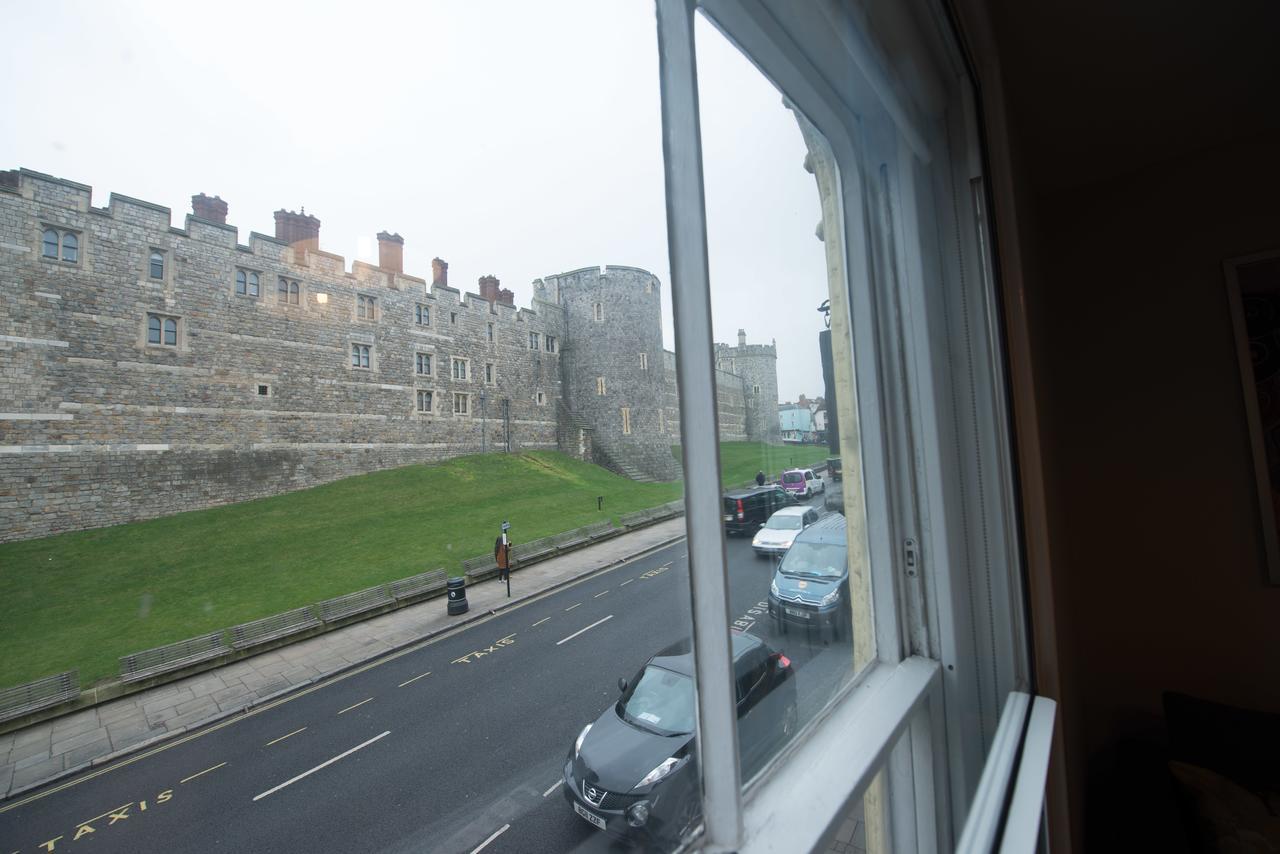 Central Windsor Apartment Facing The Castle Eksteriør bilde
